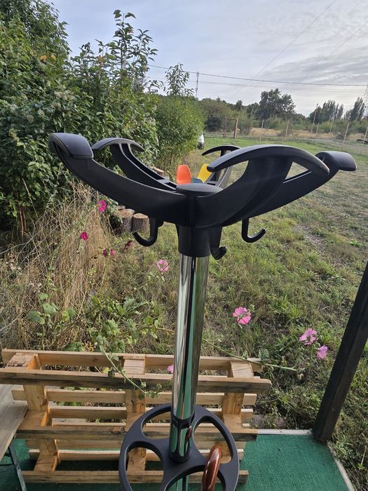 Cuier articole vestimentare și accesorii