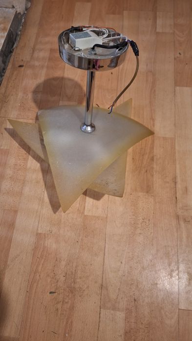 Абажур със светещи диоди