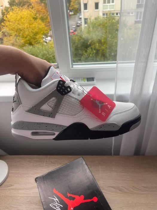 jordan 4 white cement Marimi 40 41