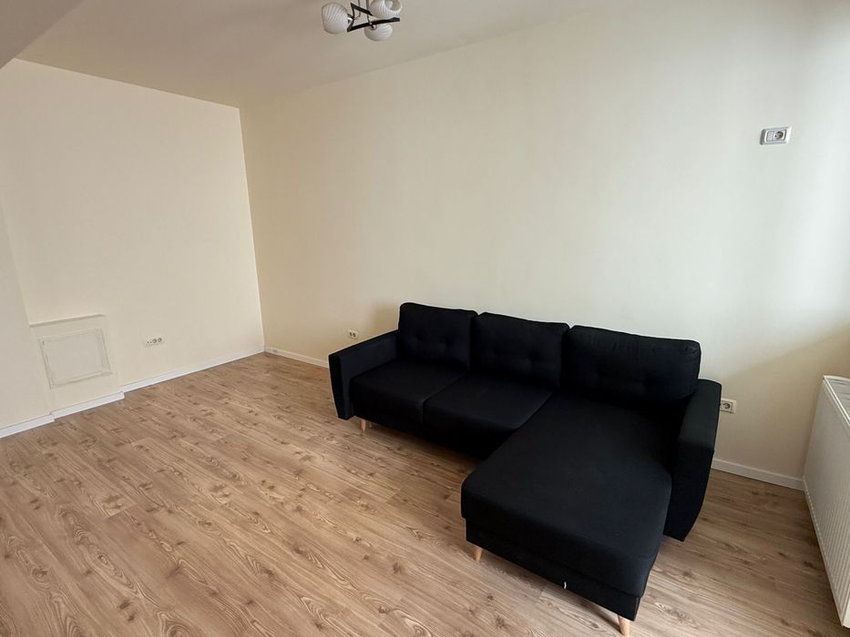 Inchiriez apartament