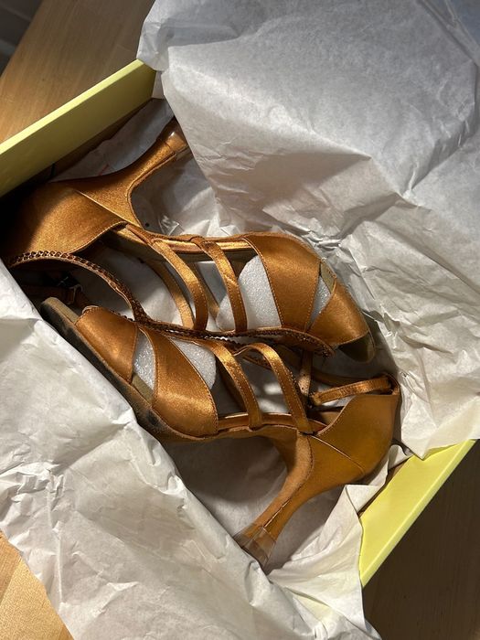 Обувки за латино танци р-р 36,5 PI DANCE