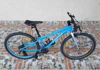 Bicicletă copii Trek Wahoo 24’ MTB, 8 viteze, ALUMINIU, albastru