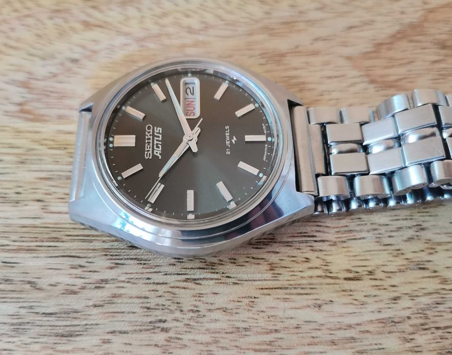 Часовник Seiko Actus Автоматик 21 Jewels 1976 година