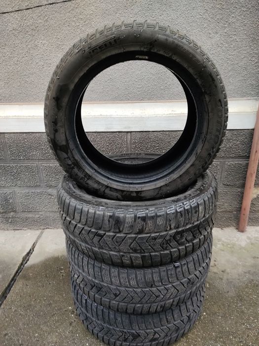 Vând Set Cauciucuri 225/50/17 Pirelli Import recent Germania
