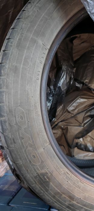 Гуми Toyo Proxes 225 55 19 без забележка 3 сезона. 4бр.