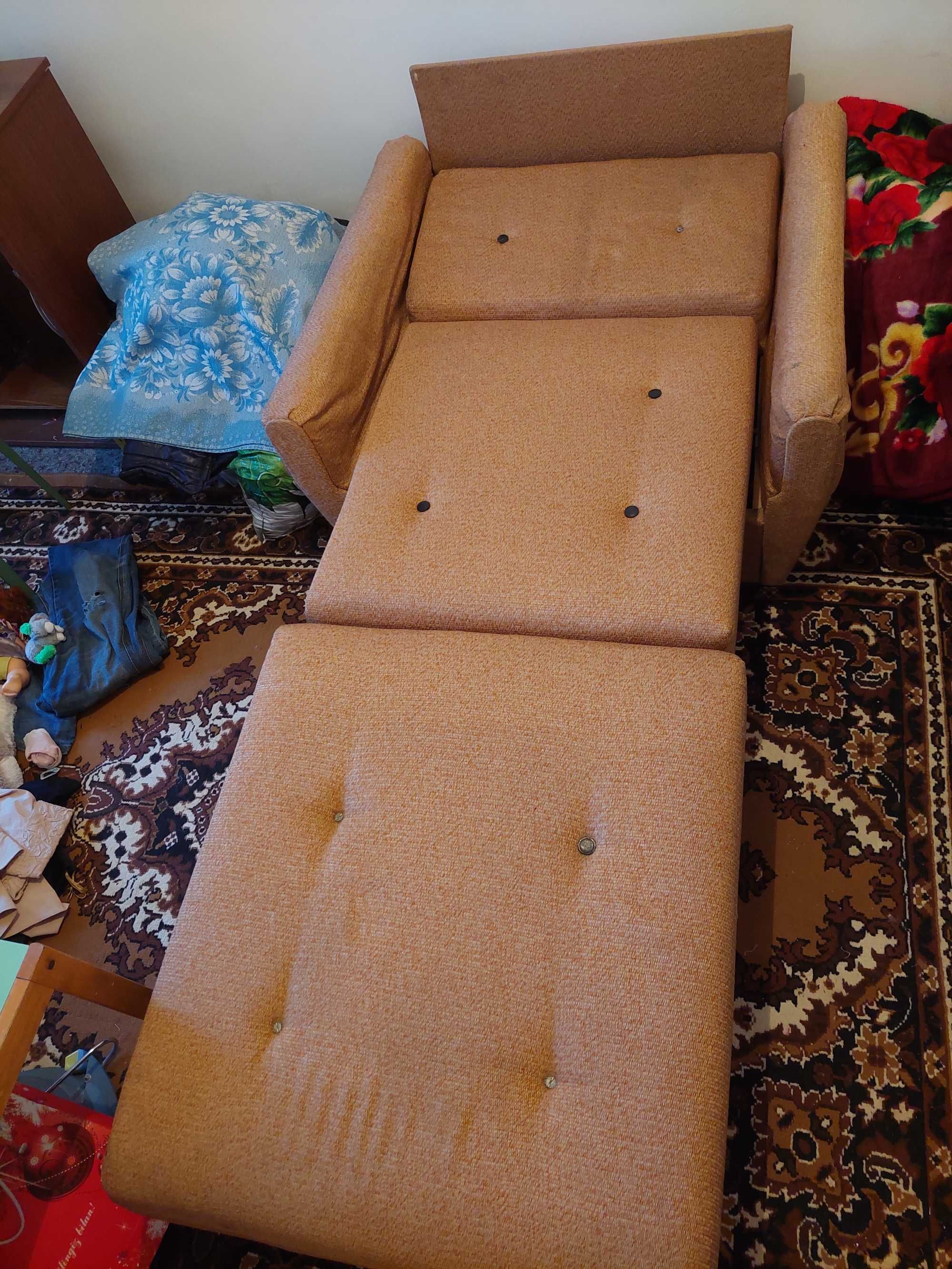 Продаётся кресло-кровать в отличном состоянии