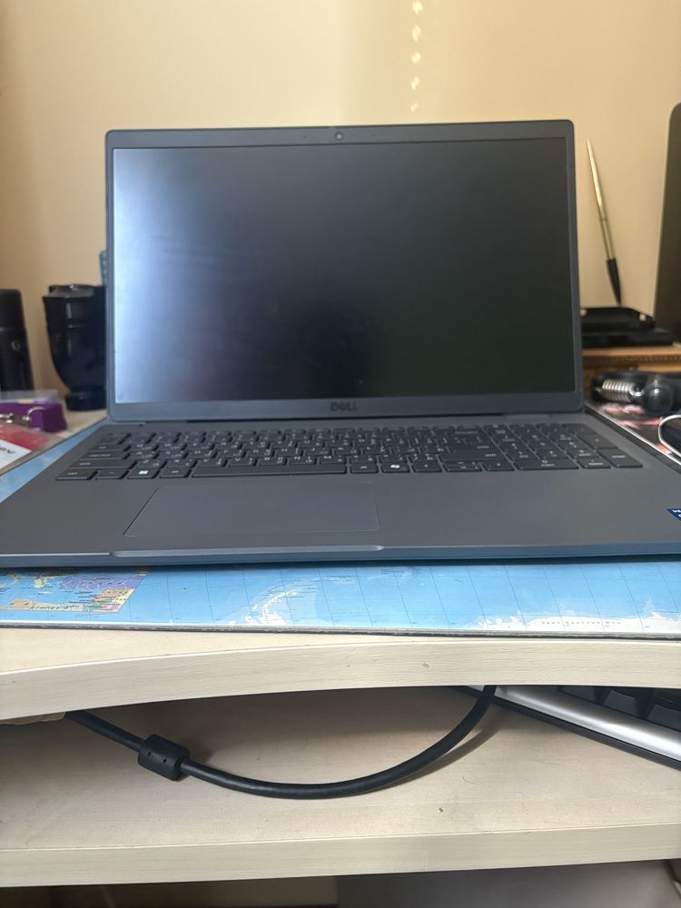 Лаптоп Dell Latitude 3550