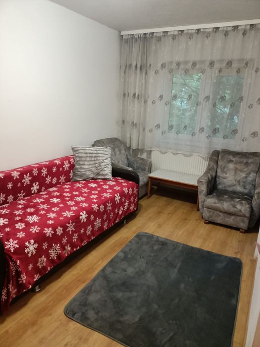 Inchiriez garsoniera