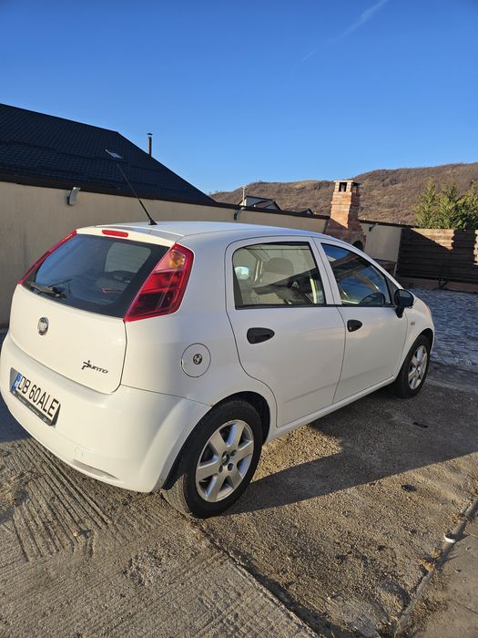 Fiat  punto  se vinde