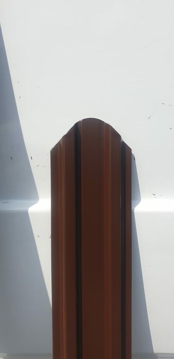 Vand sipca metalica maro 0,5 grosime