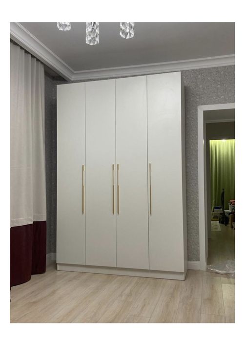 Шкаф мебель.