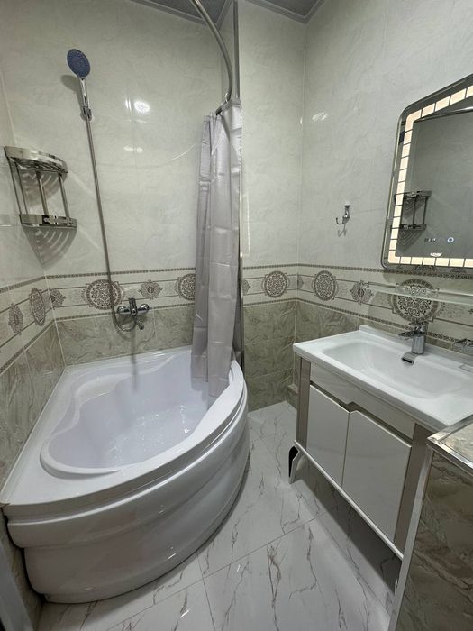 Срочни сотилади. Бухоро шахар придасгир 2 хона йевро ремот  янги