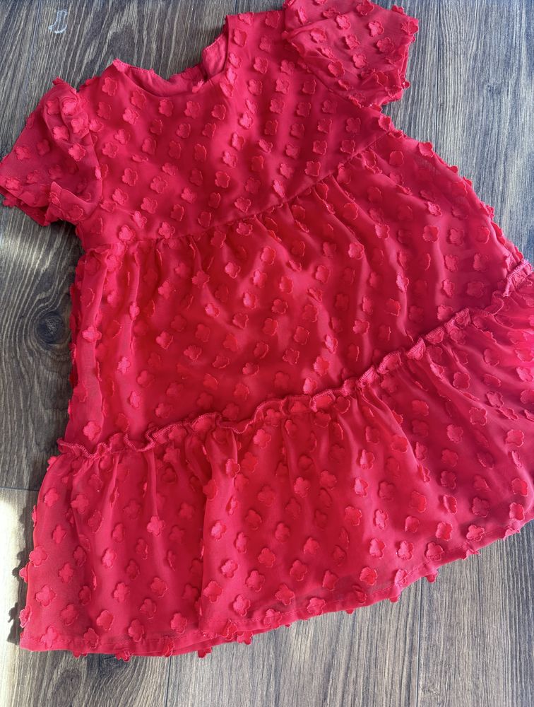 Rochie cu aplicatii 3D 2-3 ani