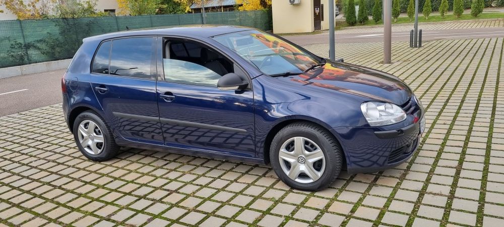 Vând Vw Golf 5 1.9 diesel