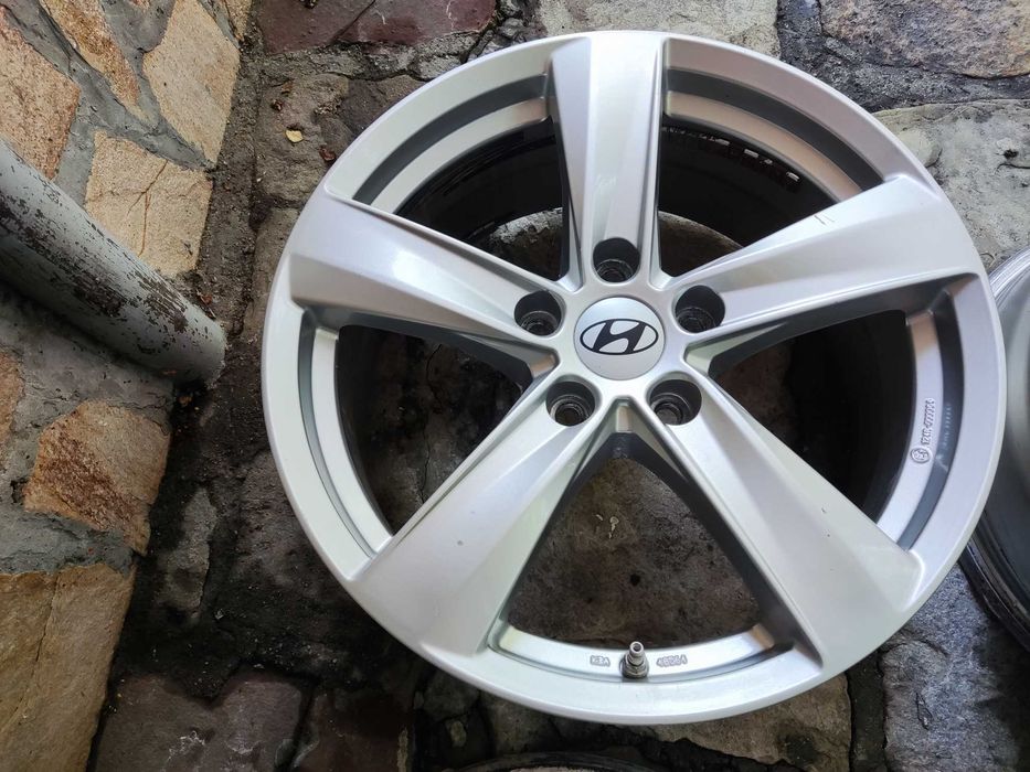 Hyundai 17 цoла 5х114,3 алуминиеви лeти джaнти RCD за Хюндай 5x114,3 .
