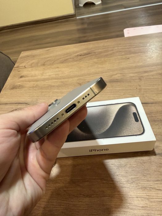 Iphone 15 pro 128GB natural titanium