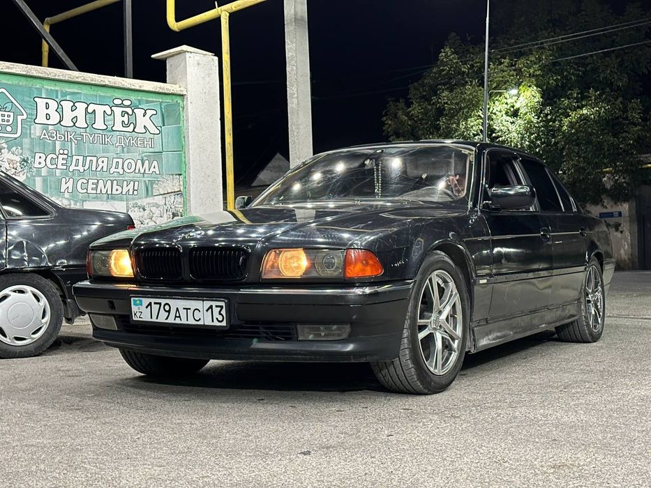 Продам бмв е 38.