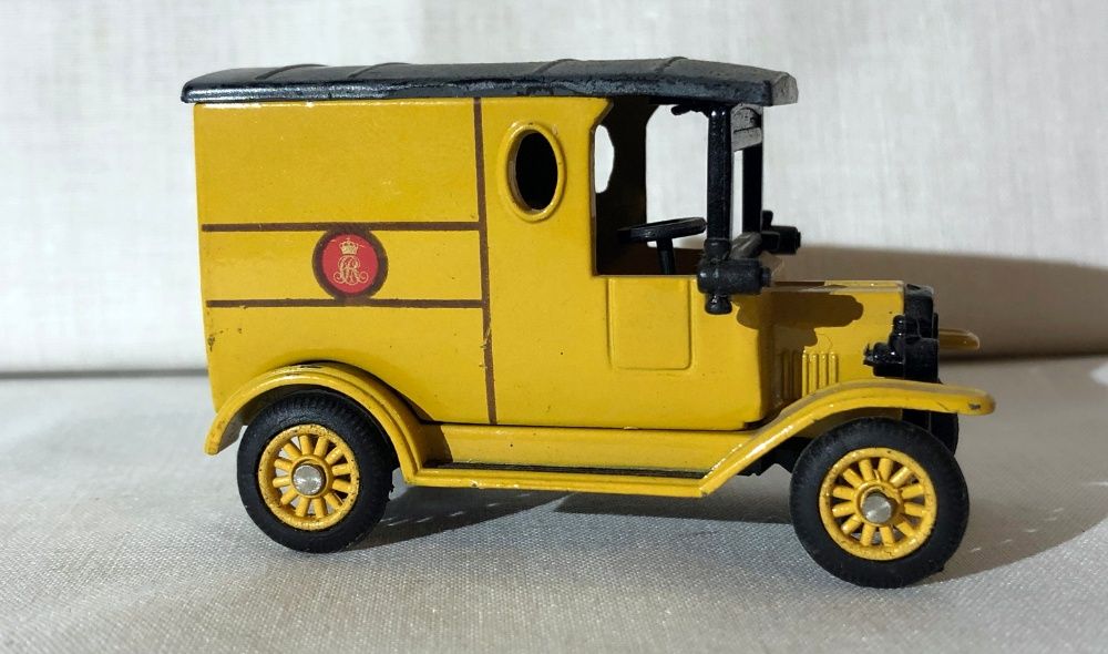 Macheta 1918 Ford Model T Delivery Van gen Lledo matchbox - vintage