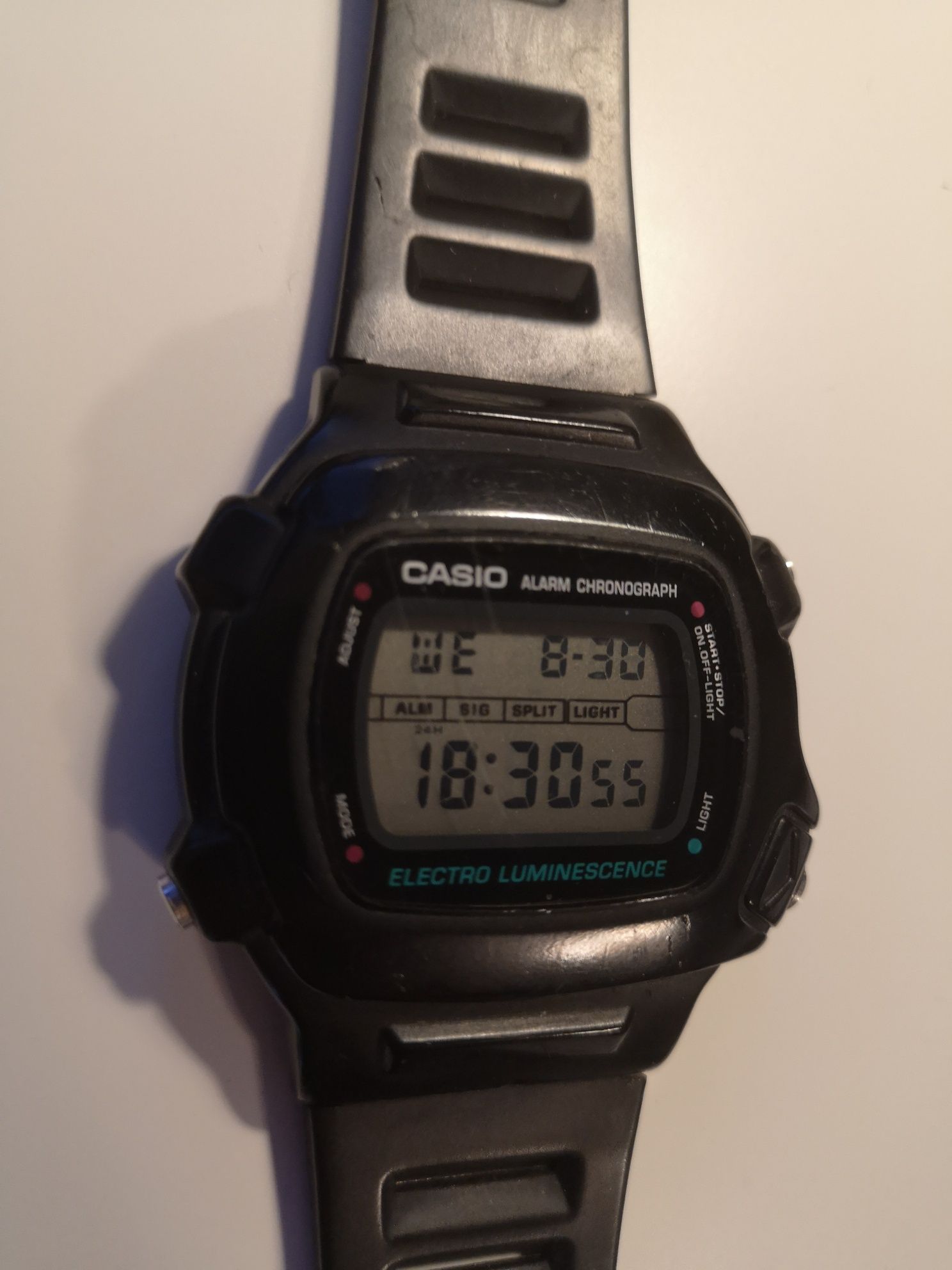 Ceas Casio W-740