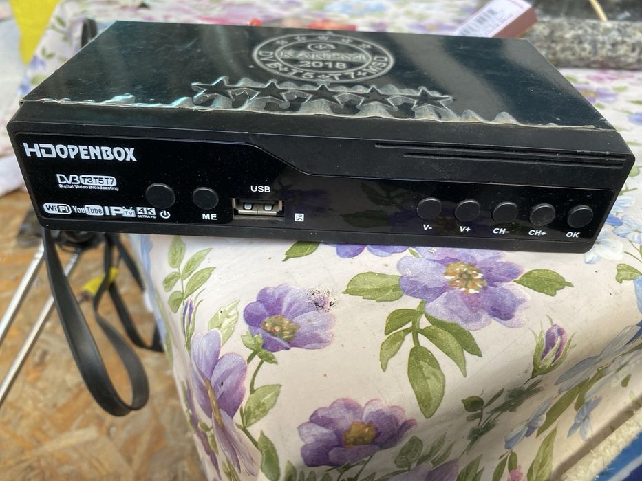 Продам тюнер в хорошем состоянии