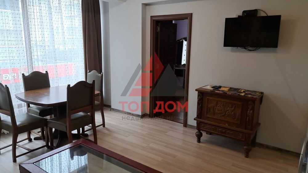 Дава се под наем Двустаен апартамент в Варна, Център - 55 кв.м за 612 € - Снимка #2