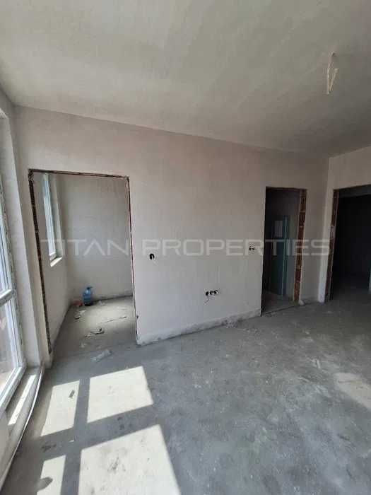 Продава се Четиристаен апартамент в Пловдив, Остромила - 204 кв.м за 1000 €/кв.м - Снимка #4