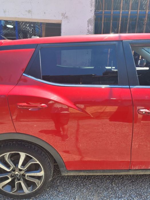 Usa Dreapta Spate SsangYong Tivoli 2015 - 2019 SUV 4 Usi Flaming Red Pear RAM (1290)
