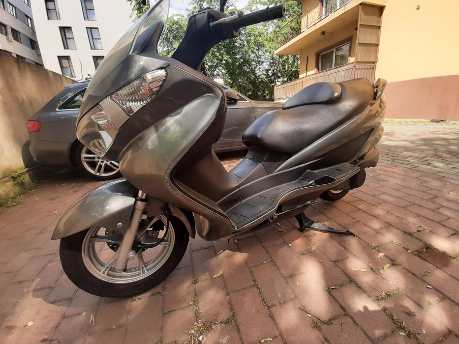 Burgman UH 200 , an 2008
