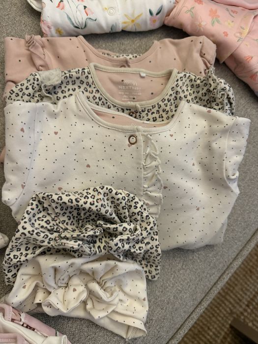 Бебешки бодита NEXT лот