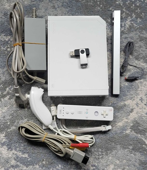 Consola Nintendo wii modata + 90 jocuri