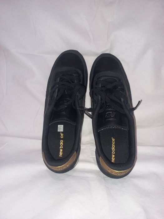 Incaltaminte sport barbati New Balance 42.5 . Adidasi New Balance noi