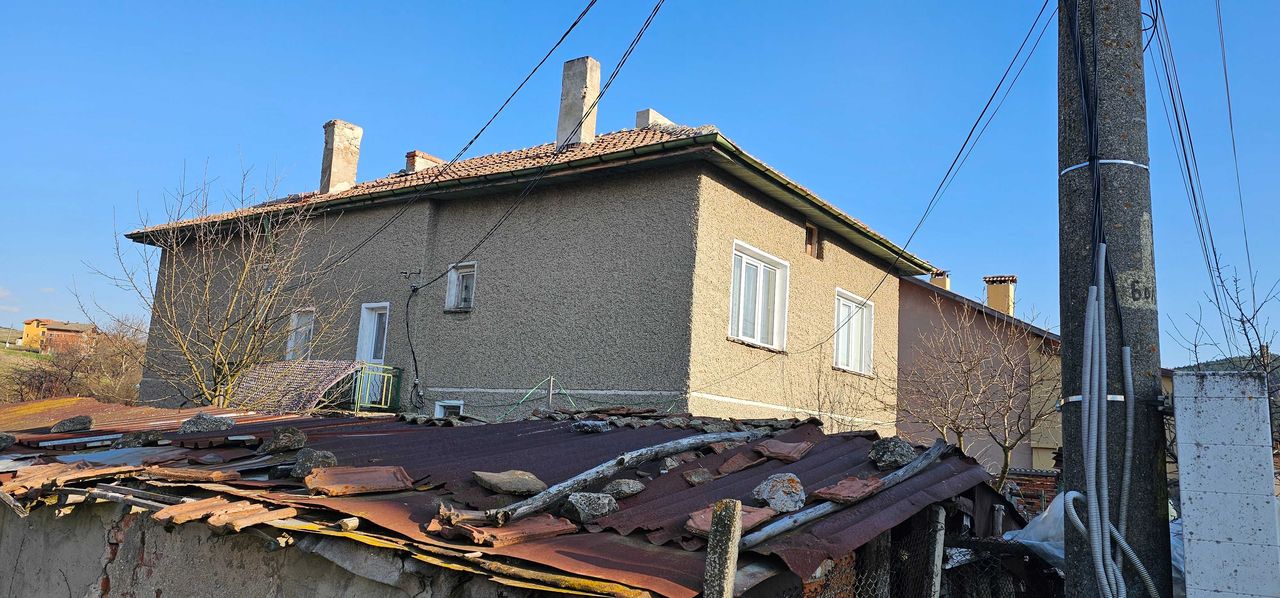 Продава се Къща в Брезник - 140 кв.м за 439 €/кв.м - Снимка #4
