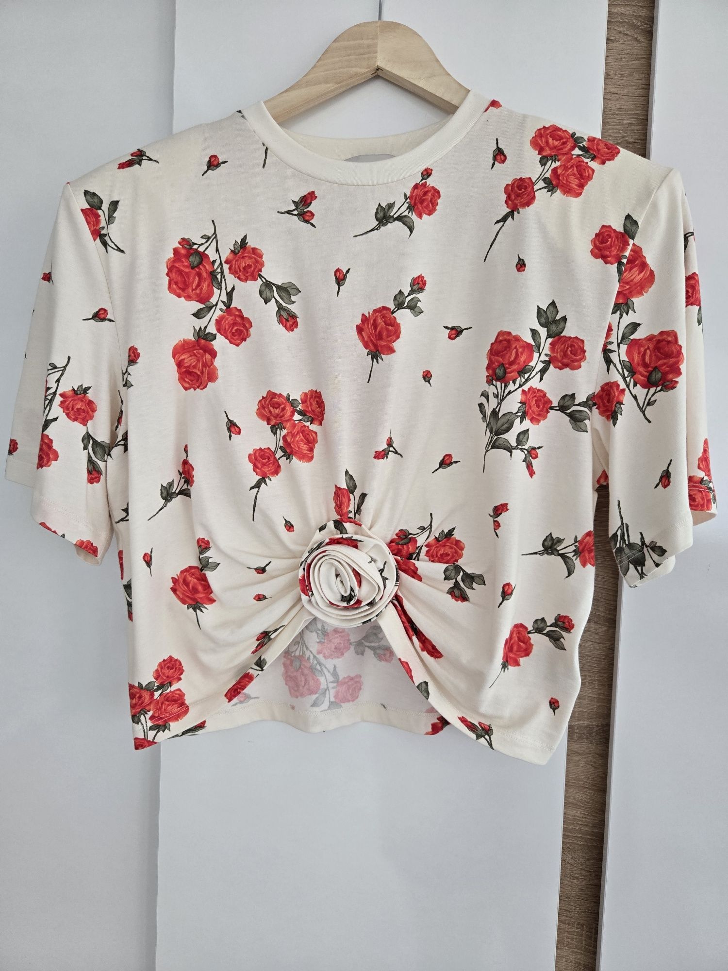 Magda Butrym,  H&M тениска Л