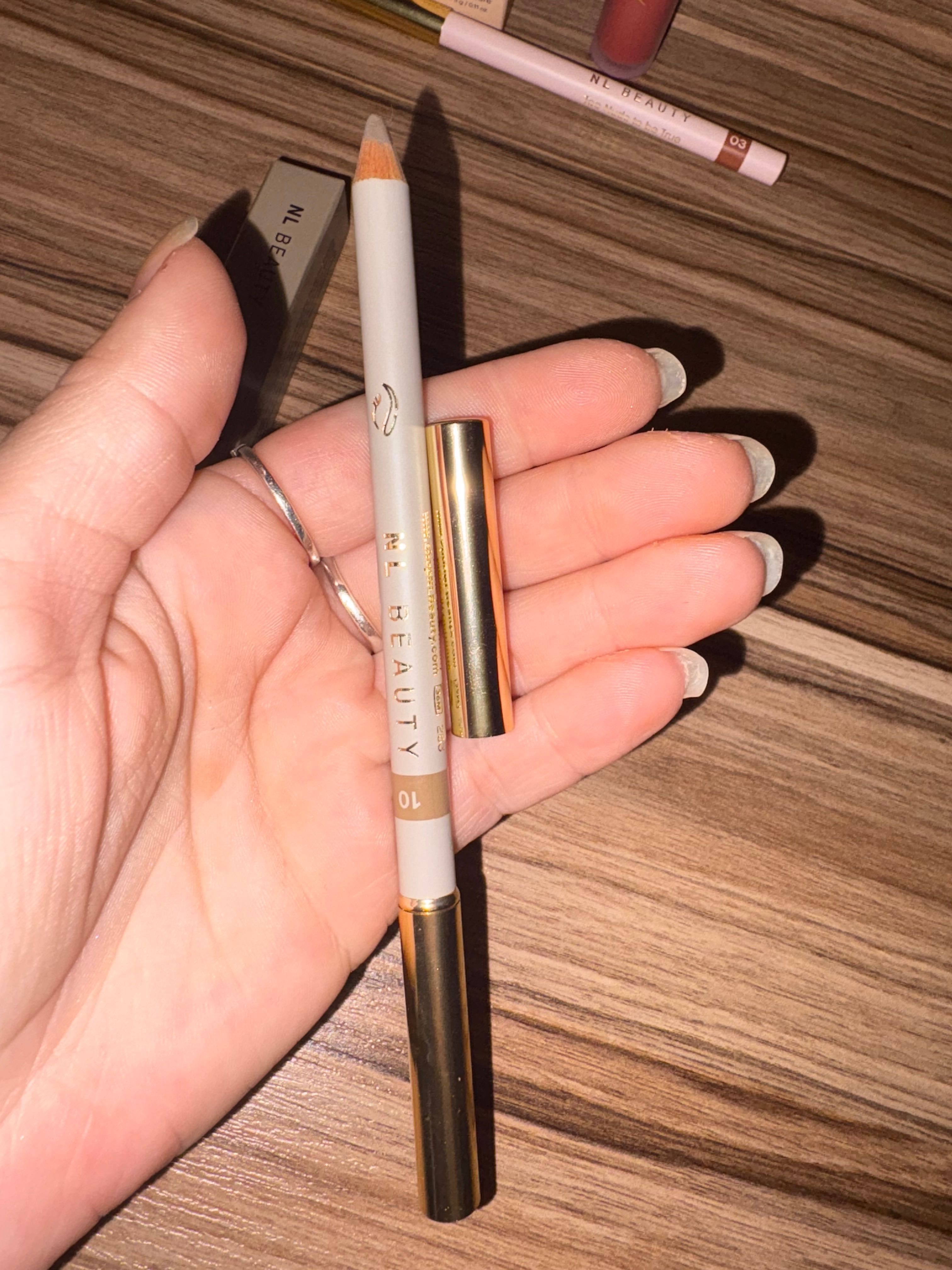 Декоративна козметика на Nl beauty