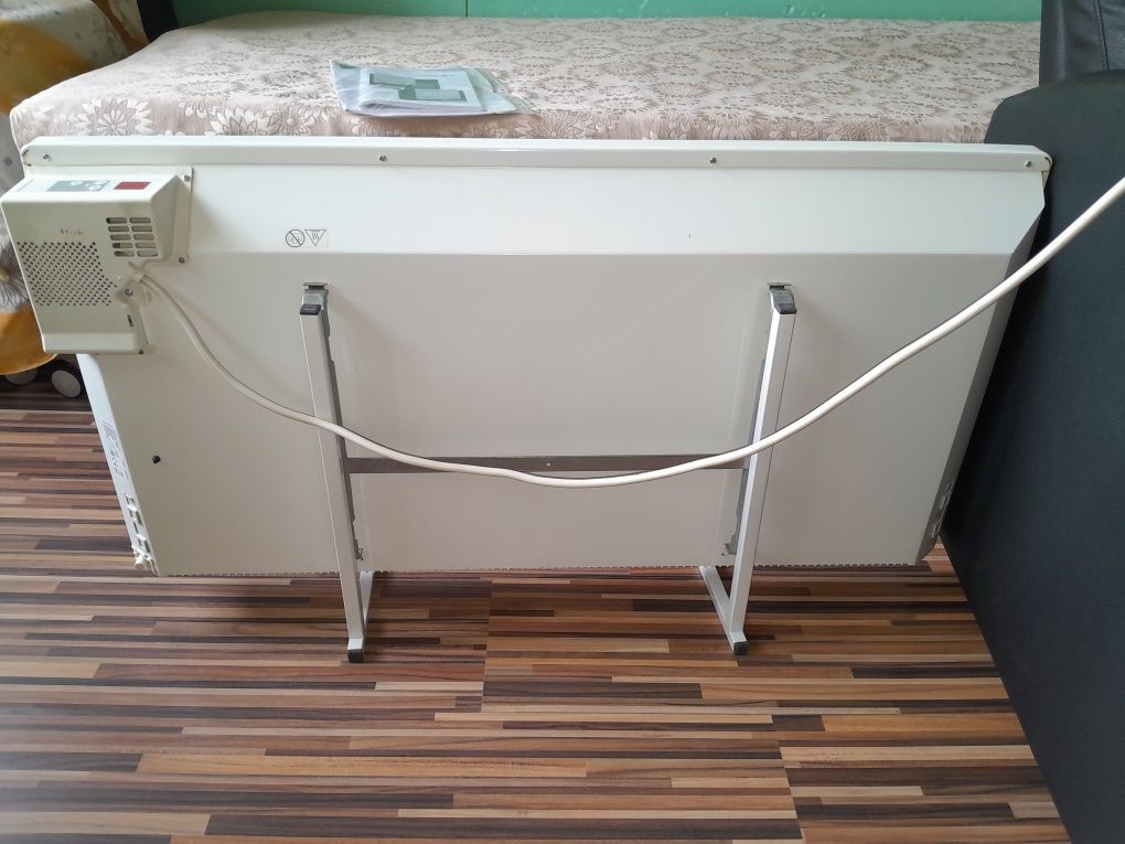 Конвектор  AIRELEC 2500 W с гаранция