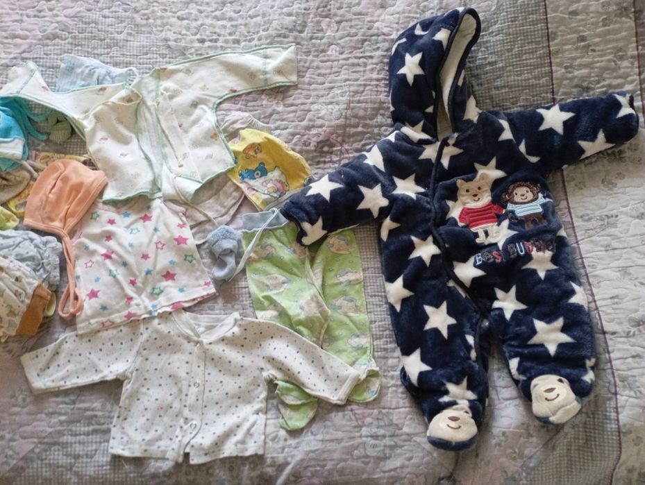 Отдам детские вещи