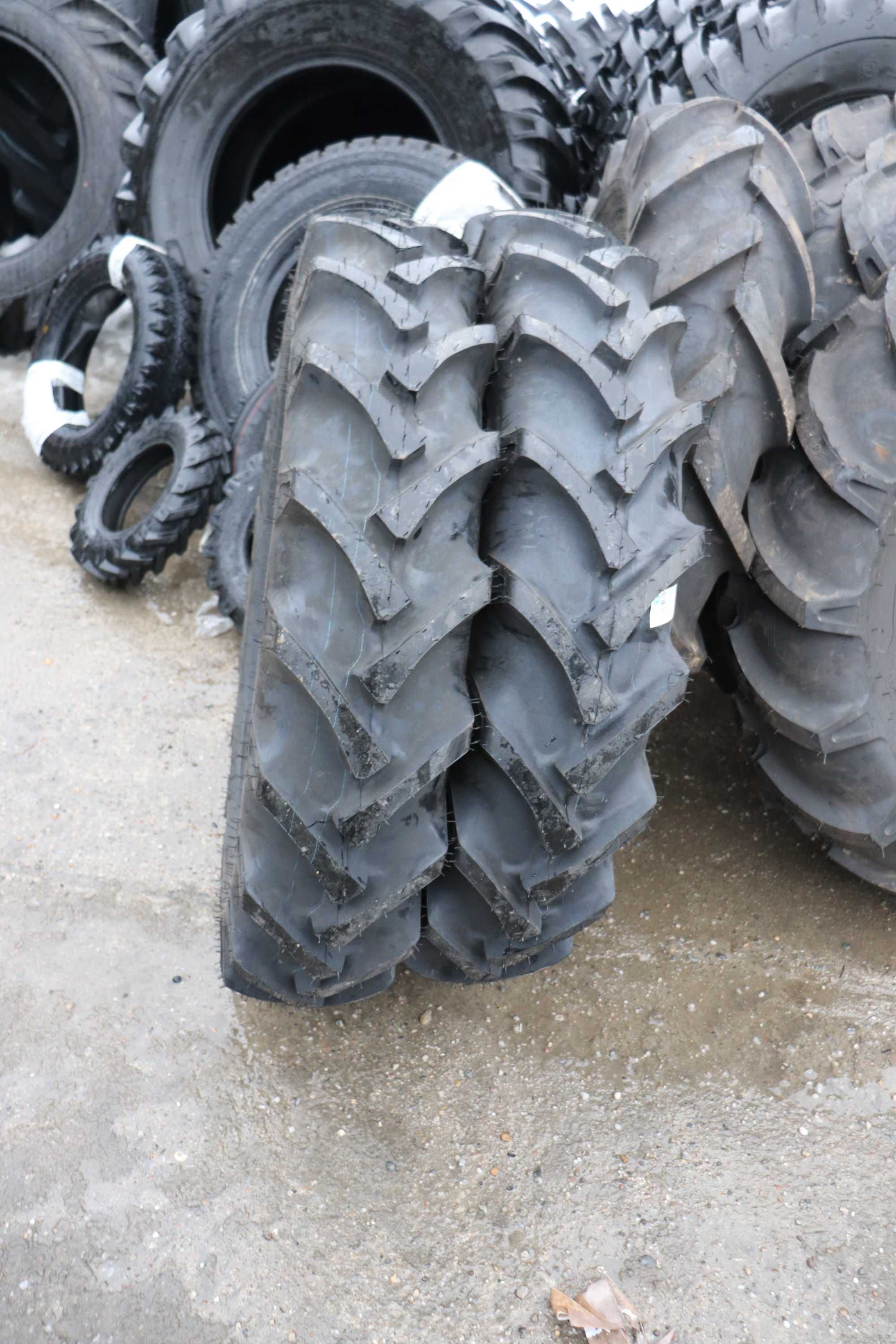 Anvelope noi BKT 9.5-28 8 pliuri cauciucuri pentru tractor