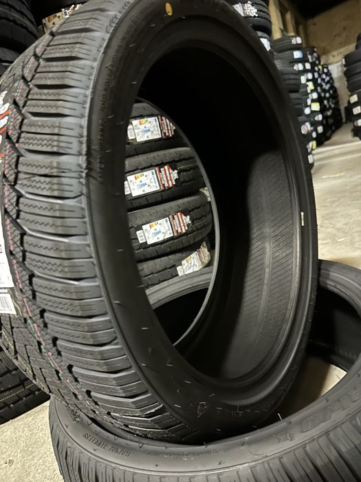 Зимен Спорт Пакет ARIVO 255/35R20 285/30R20 НОВ DOT 2553520  2853020