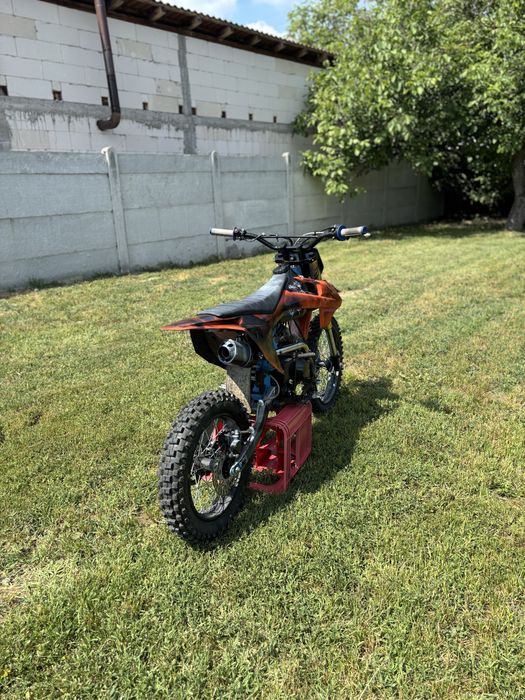 Se vinde cross ultra 125cc 4t