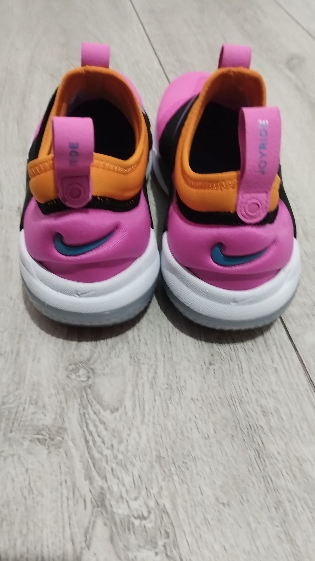 Adidași Nike noi Nr 36