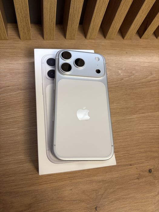 iPhone 17 Pro | 256GB | White | Full Box | Garantie | Ca nou