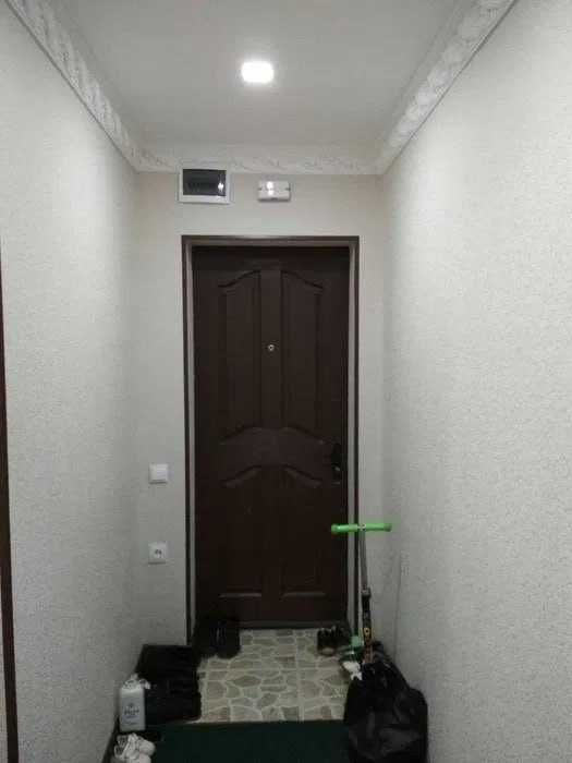 Коракамиш 1 хона 2-этаж квартира ШОШИЛИНЧ сотилади!Сой буйи