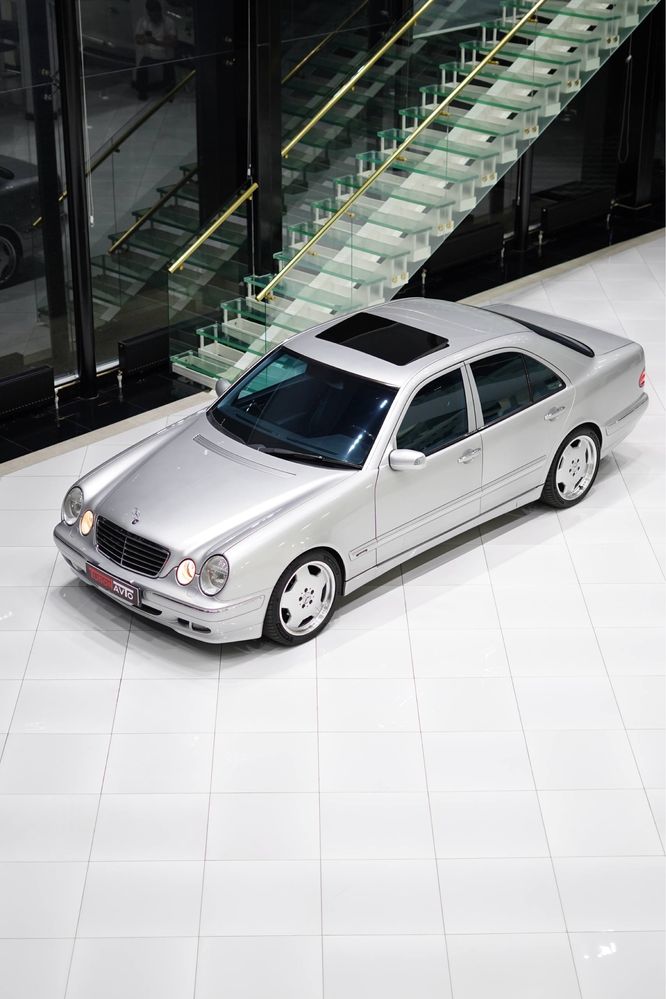 Mercedes Benz W210 E320