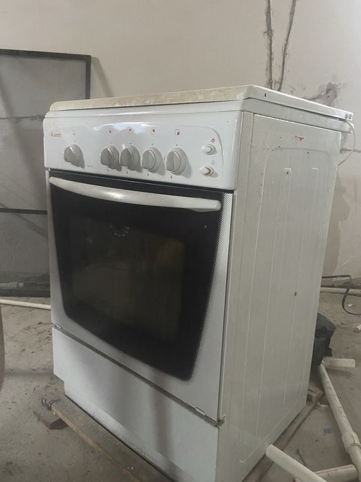 продам газовую плиту срочно