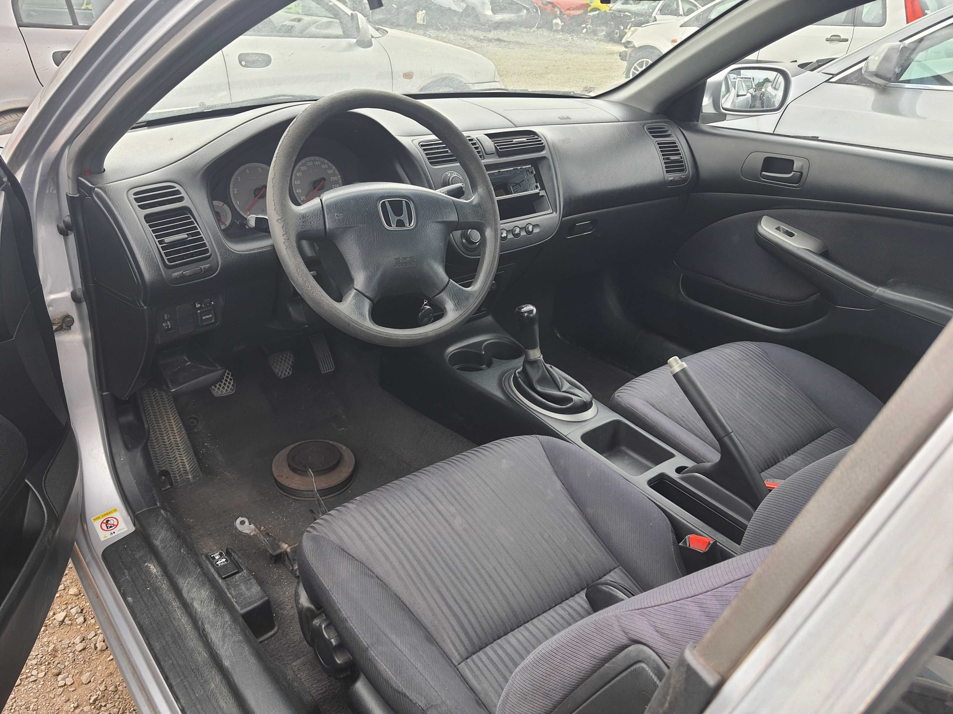 На части! Honda Civic 1.6i 16V