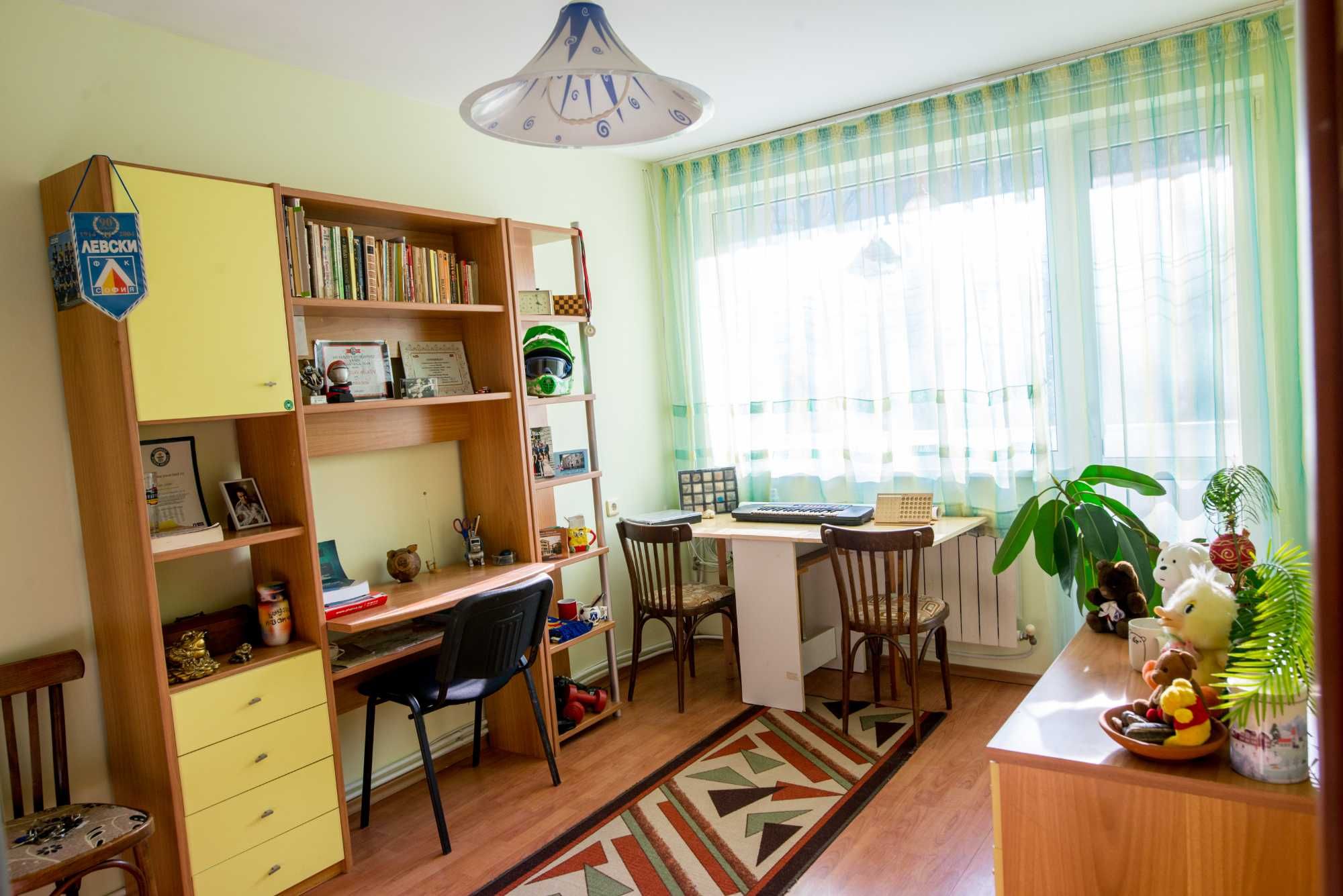 Продава ЕТАЖ ОТ КЪЩА, гр. Шумен, до стъпалата към паметника