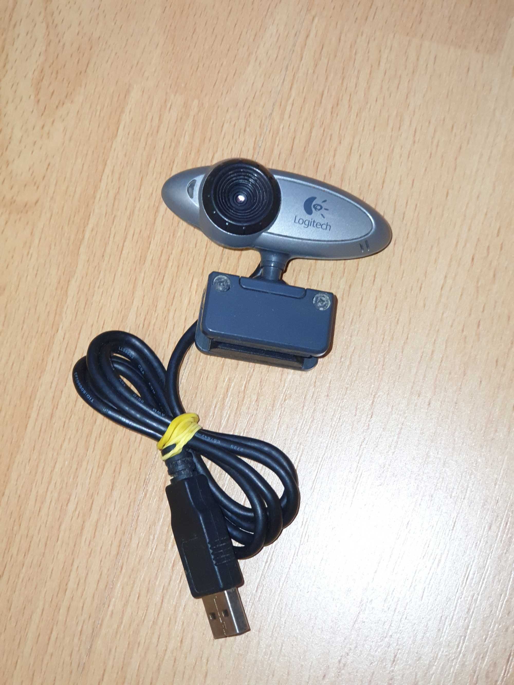 Camera web Logitech Logitech Webcam Quickcam V-UAM37 compatibila Win10