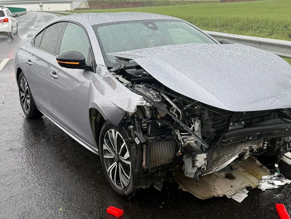 Peugeot 508 Avariata ; Modelul actual; Primul proprietar; Garantie Dec. 2027