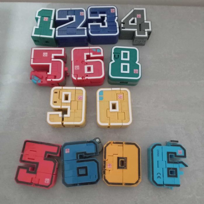 Цифри трансформърс