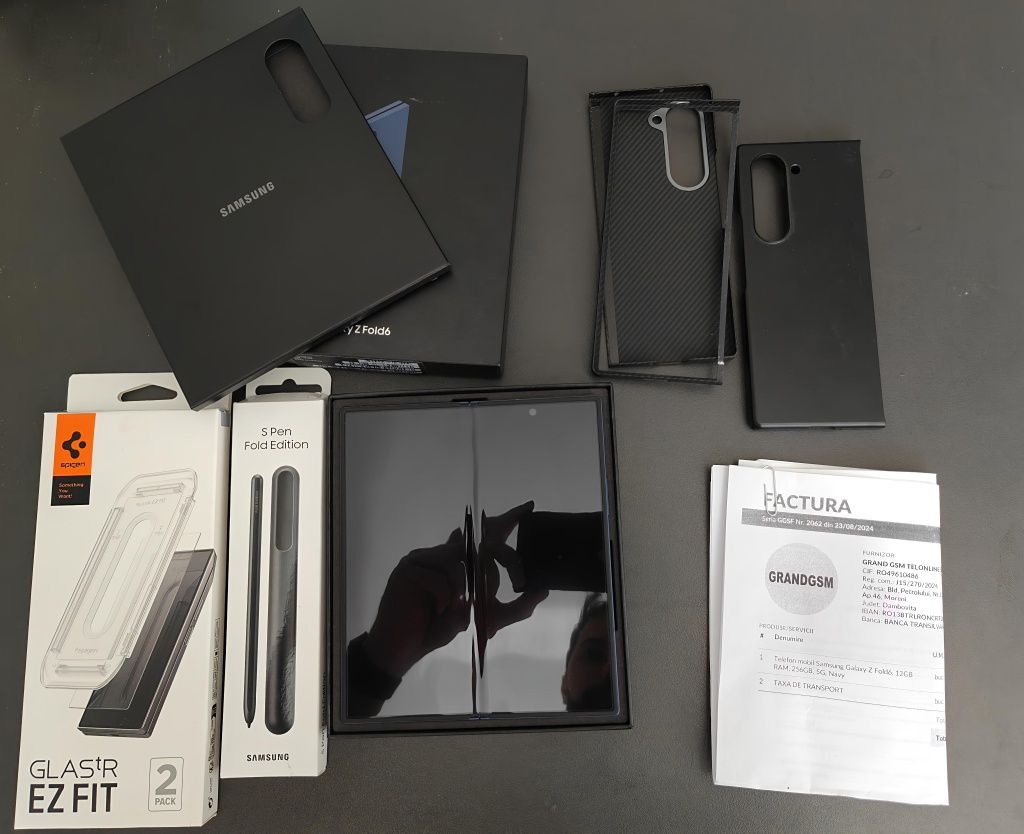Samsung Galaxy Z Fold 6 Blue impecabil - 256GB cu garanție + accesorii
